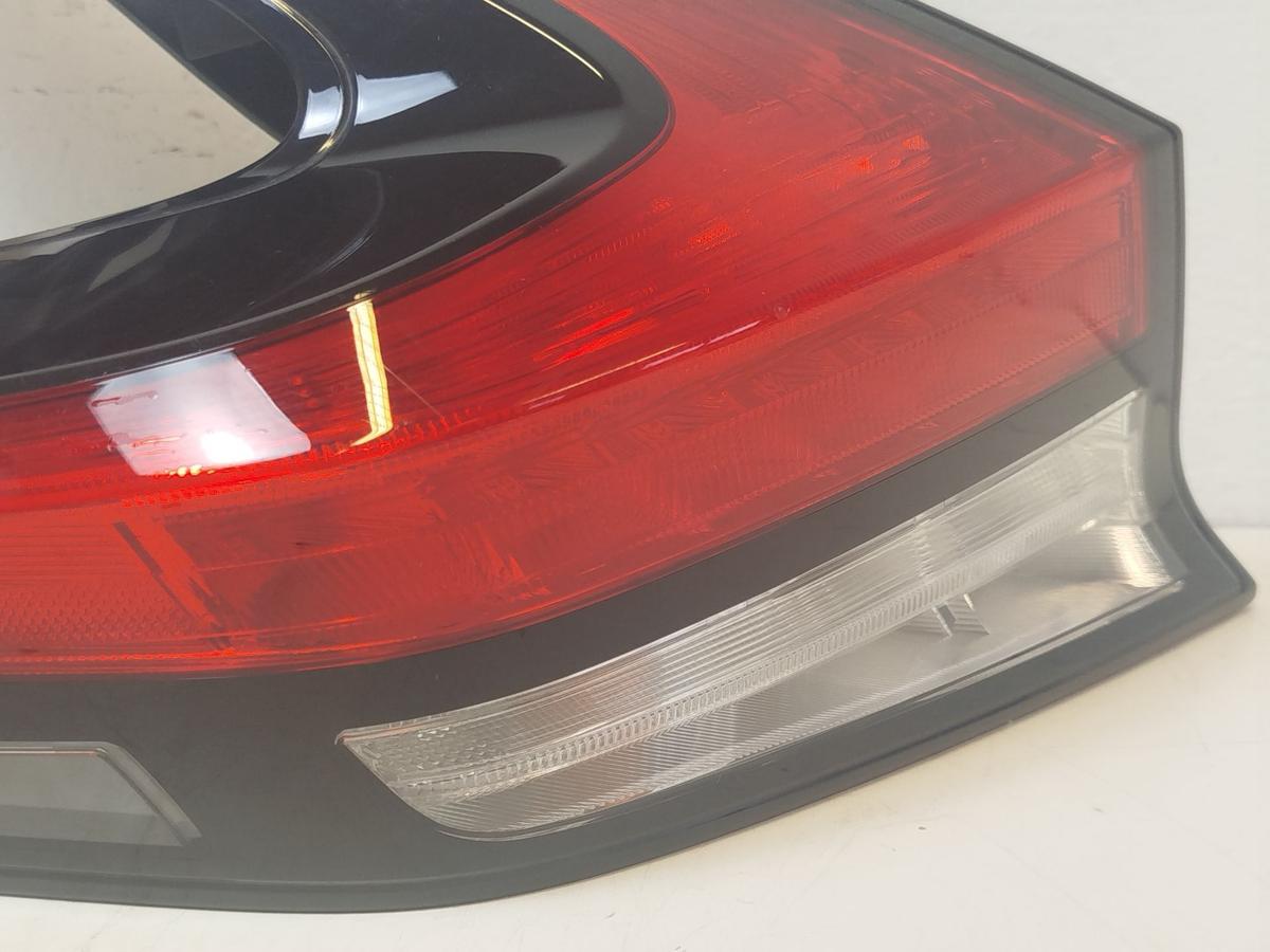 Nissan Leaf ZE1 40kWh R&uuml;ckleuchte links R&uuml;cklicht Heckleuchte LED OEM