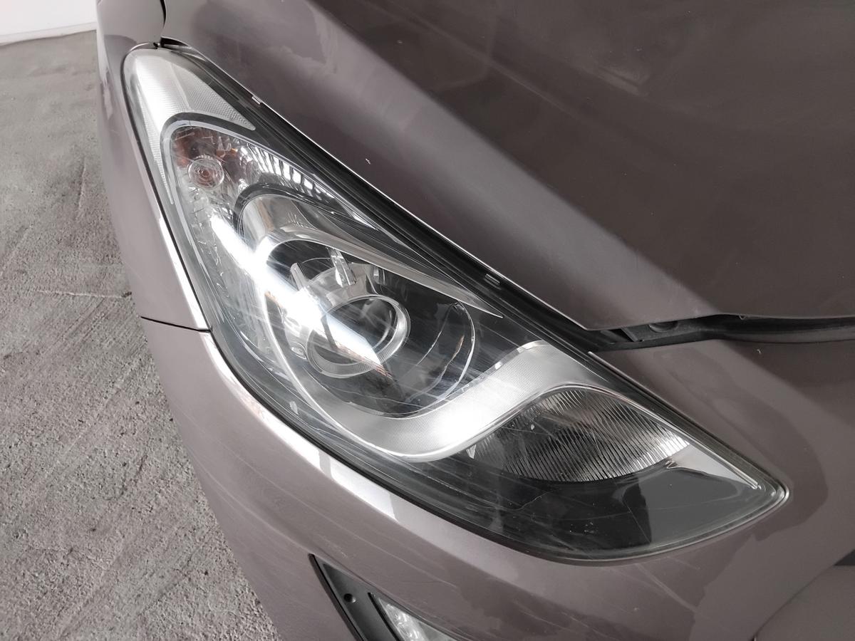 Hyundai i30 GD original Scheinwerfer vorn rechts Halogen mit LWR BJ2013