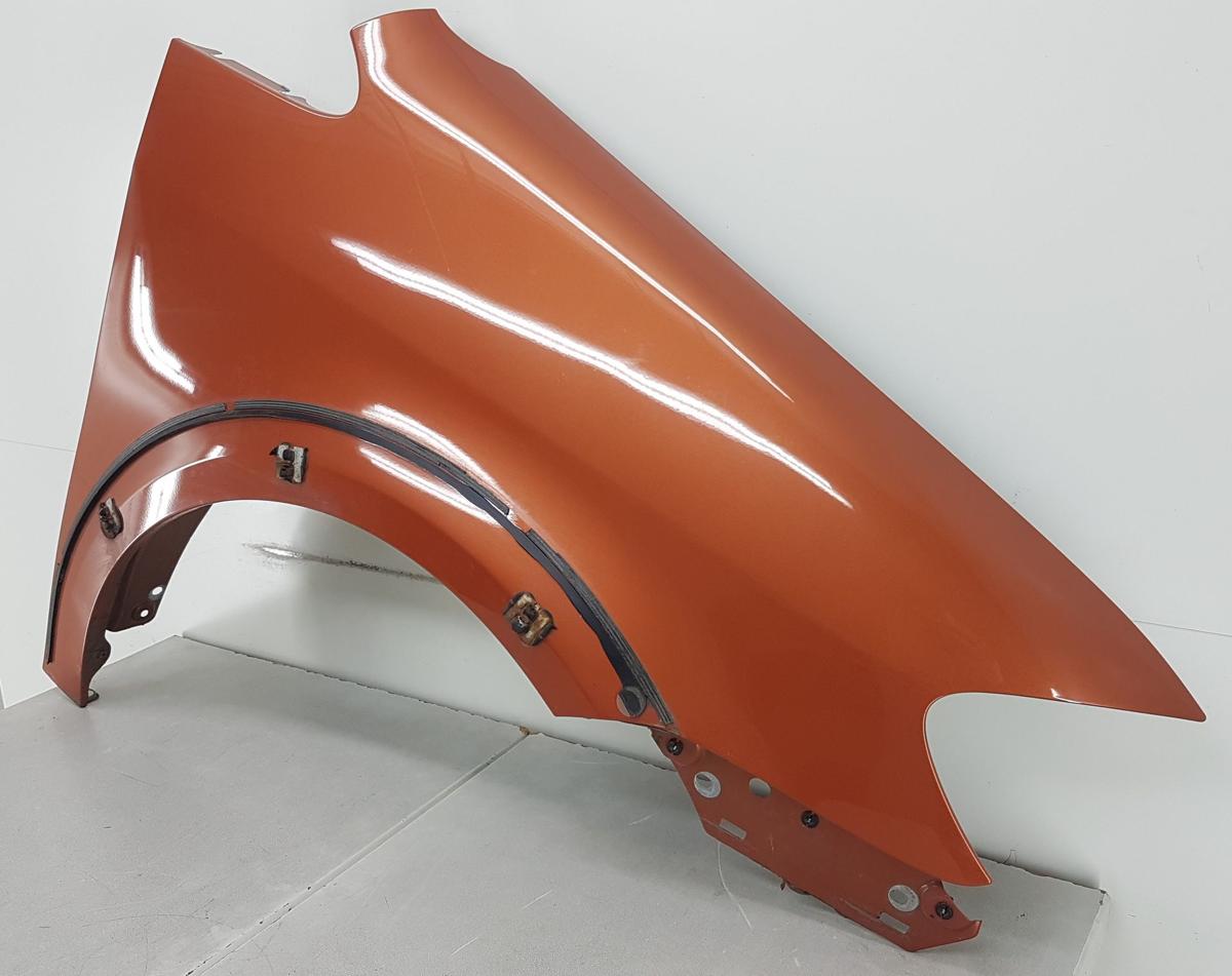 VW Cross Touran 1T Kotlügel rechts in LA3U Red Rock Met Bj2007