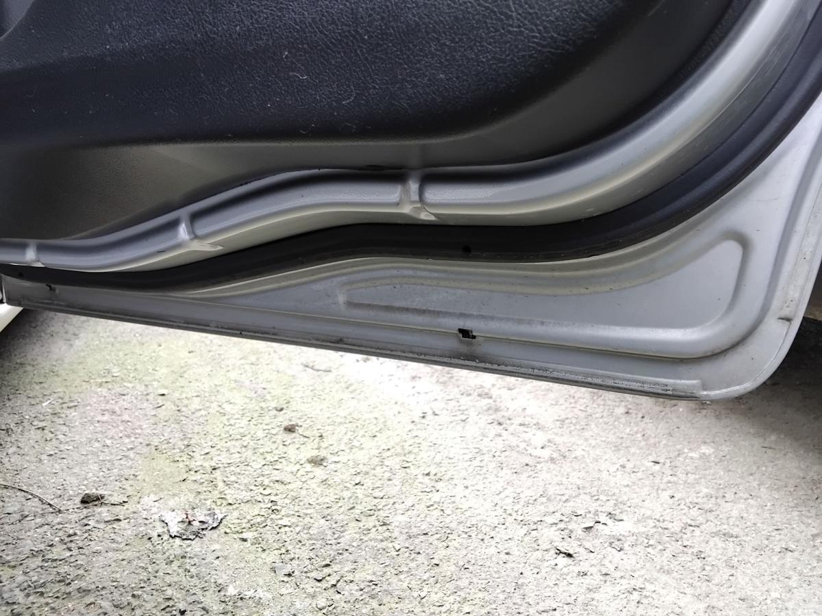 Ford Mondeo 4 BA7 Flie&szlig;heck T&uuml;r hinten rechts kristallsilbermetallic BJ2008