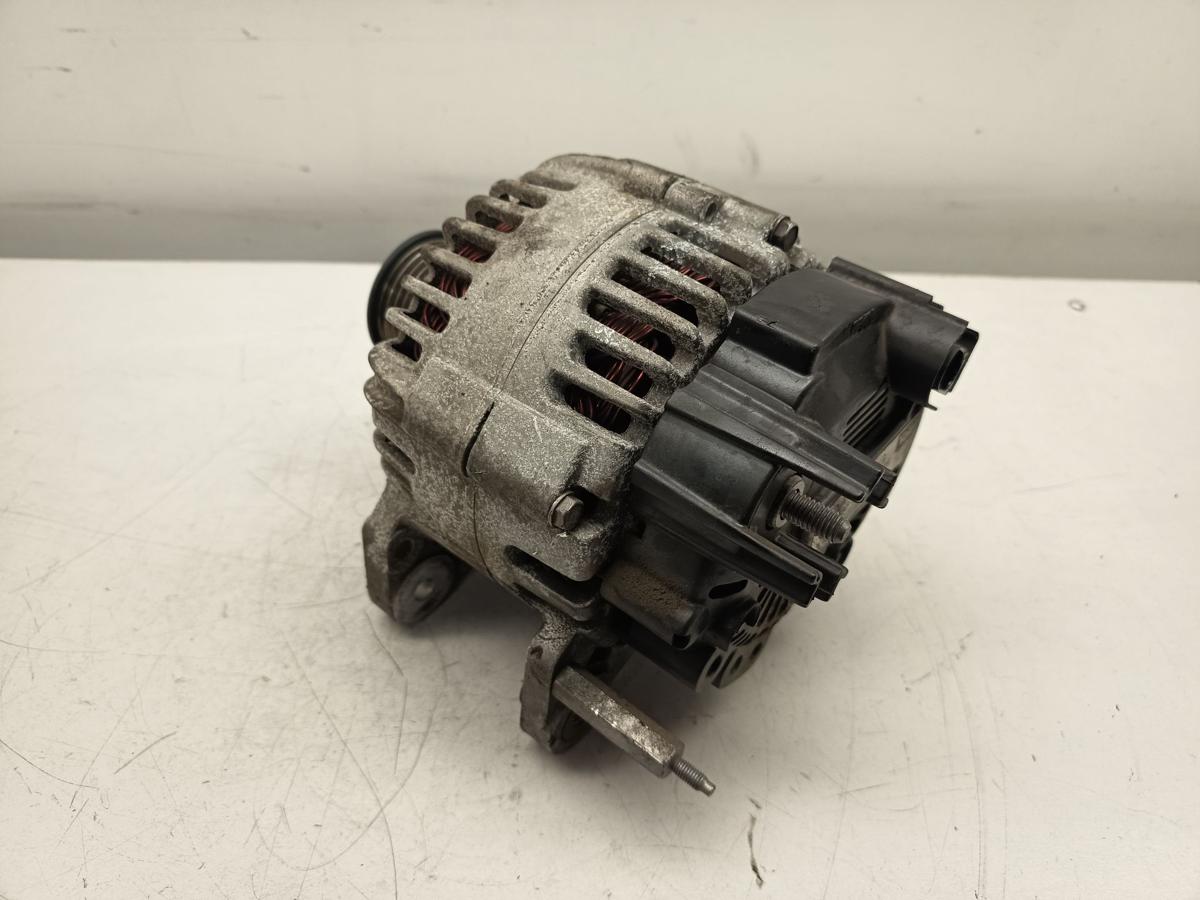 VW Golf V 5 original Lichtmaschine Generator 110A 1,4L 55KW Benzin Bj 2004