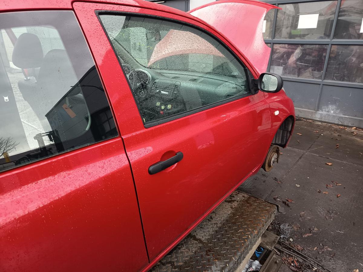 Nissan Micra K12 original T&uuml;r rechts Beifahrer A32 Chilirot Bj 2005
