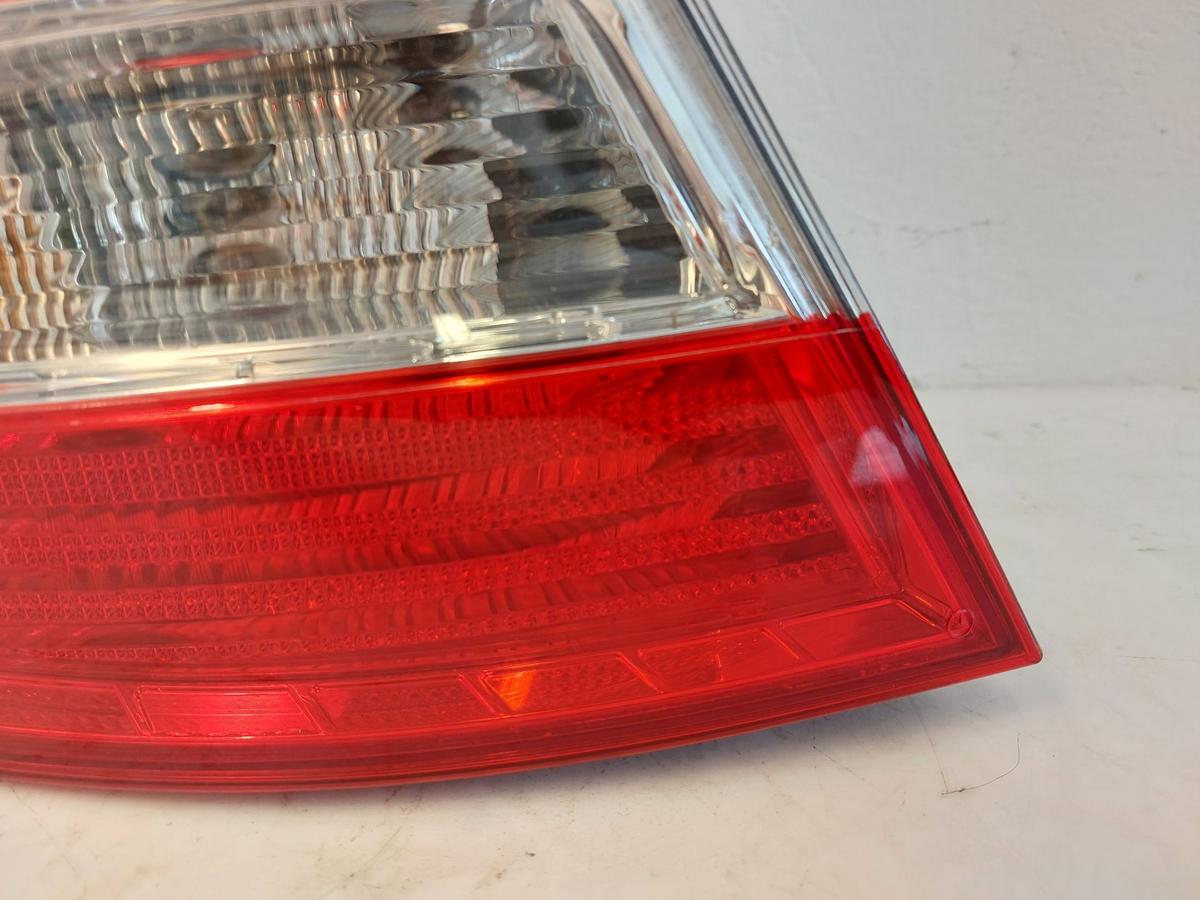 Mercedes CLC 203 Rückleuchte Schlussleuchte Rücklicht hinten aussen links OE