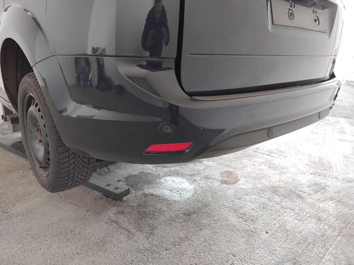 Ford Focus 2 DA3 Kombi Facelift orig Sto&szlig;stange Sto&szlig;f&auml;nger hinten mit PDC BJ2010