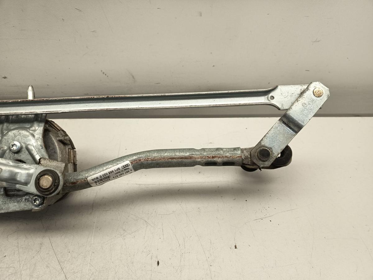 Audi A3 8P original Wischermotor vorne mit Gest&auml;nge Baujahr 2005