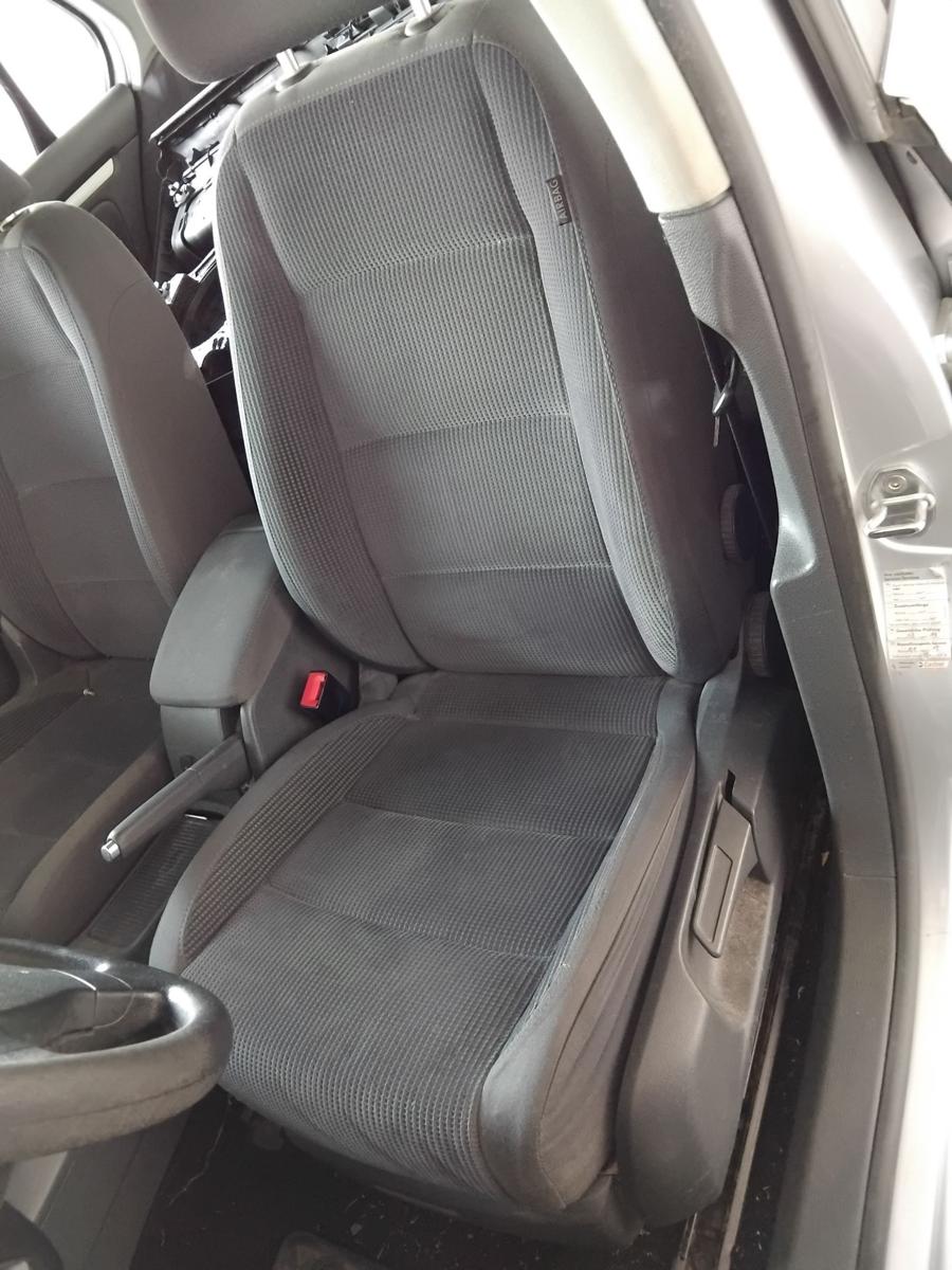 VW Jetta V 1K2 orig Sitz vorn links Fahrersitz Velour dunkelgrau beheizt BJ2007