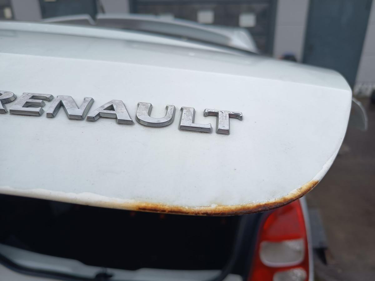 Renault Twingo II original Heckklappe mit Scheibe OV369 Arktiswei&szlig; Bj 2009
