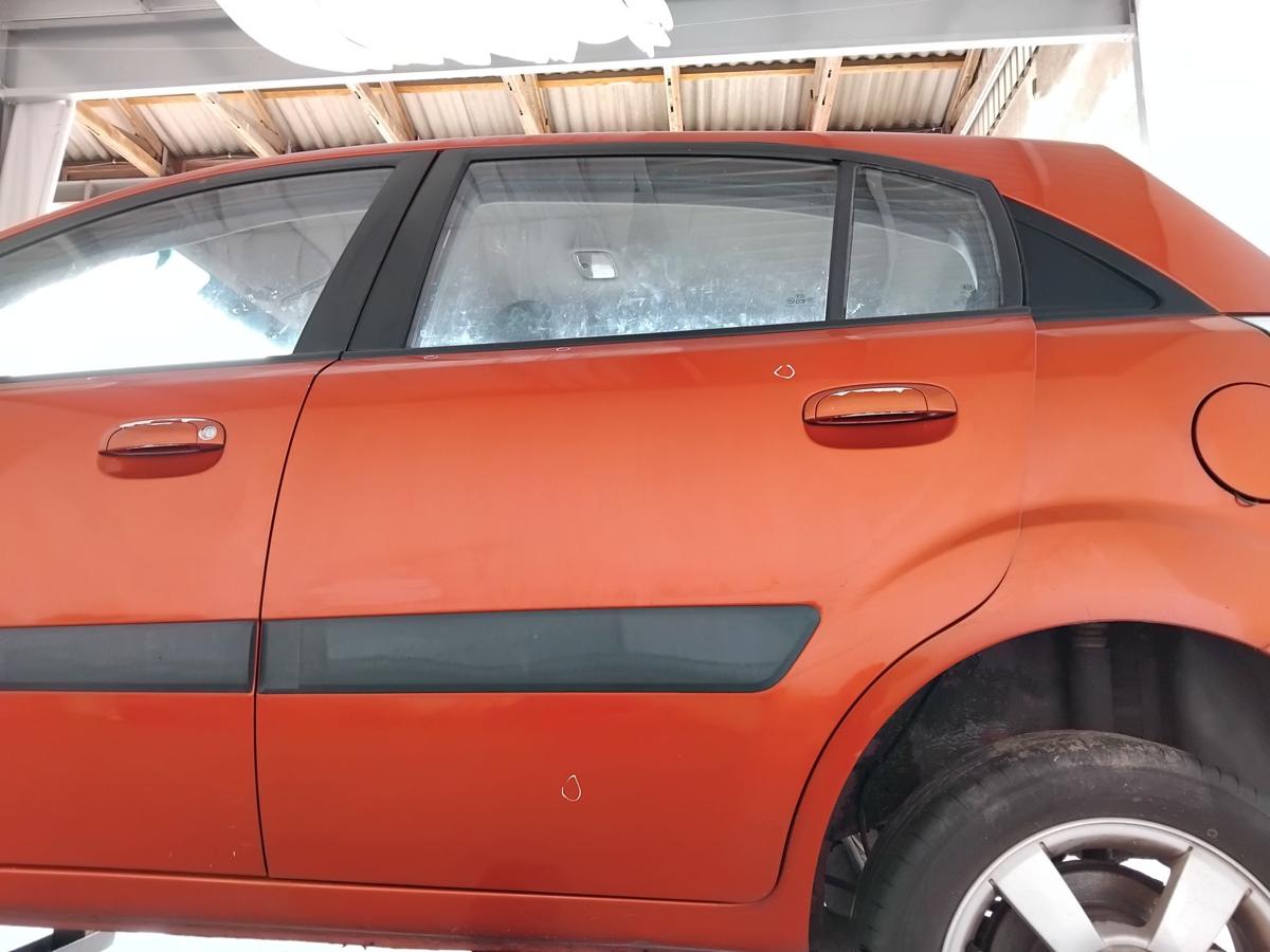 Kia Rio 2 DE T&uuml;r hinten links TROPICAL RED Metallic 5-t&uuml;rig Flie&szlig;heck BJ2006