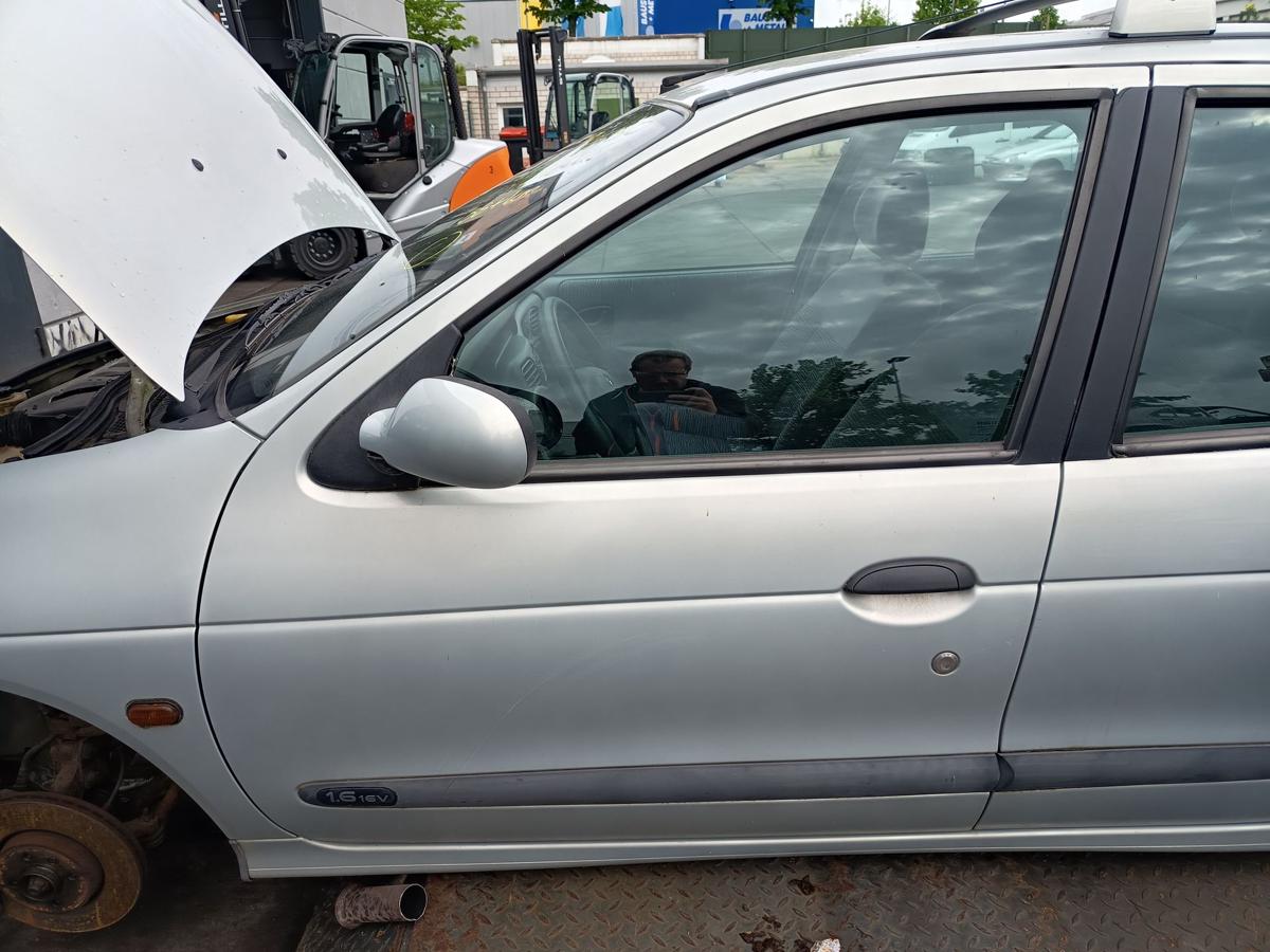 Renault Megane original T&uuml;r vorne links MV632 Polargrau Baujahr 2001