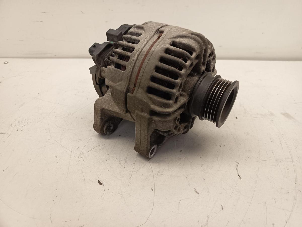 Opel Zafira B original Lichtmaschine Generator Baujahr 2009