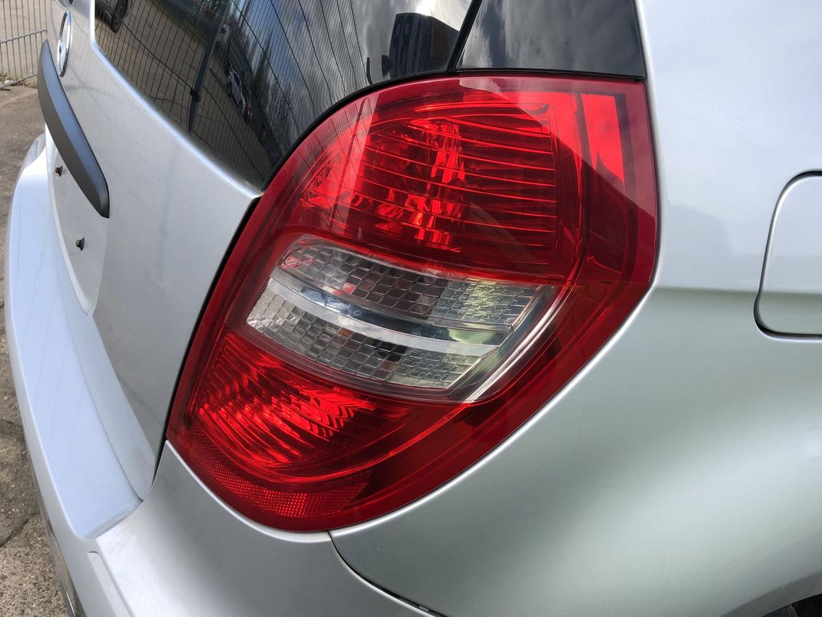 Mercedes W169 A Klasse Mopf R&uuml;ckleuchte rechts R&uuml;cklicht Facelift Heckleuchte