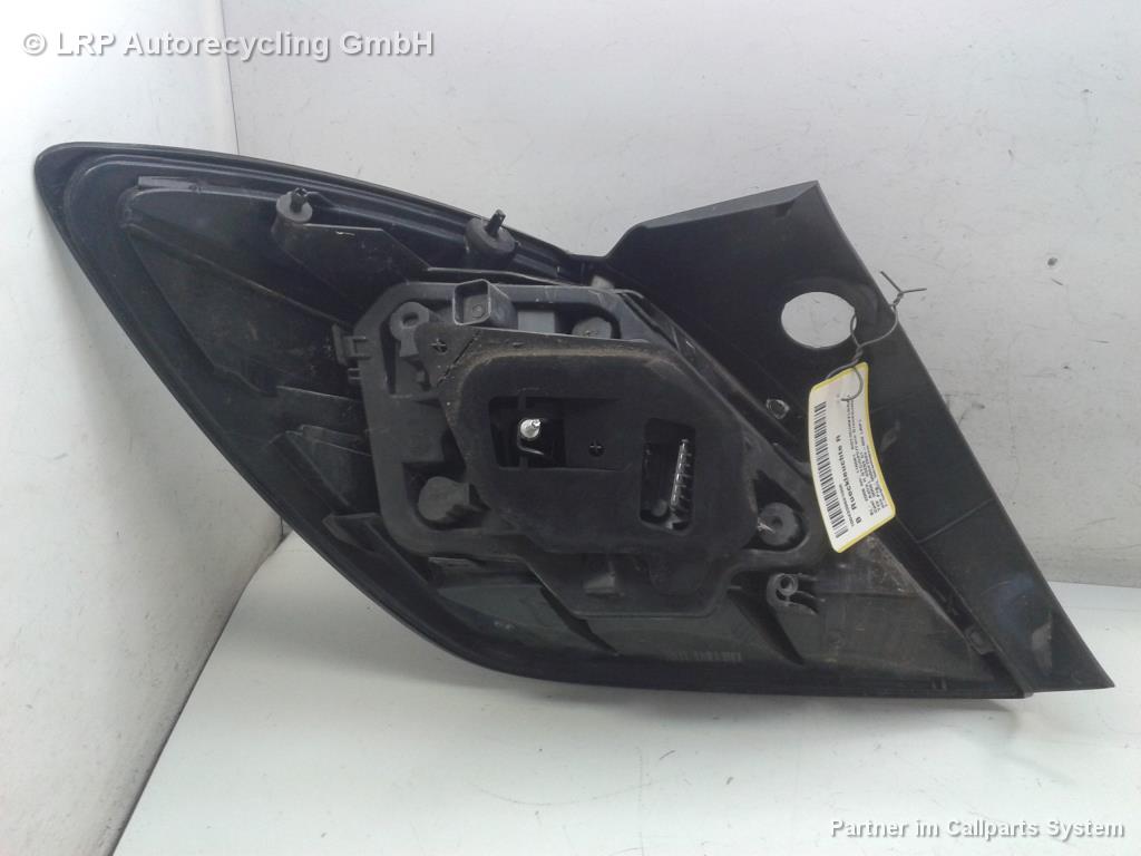 Opel Astra H Rückleuchte Schlussleuchte rechts Rechtslenker BJ2008 Hella 13252444