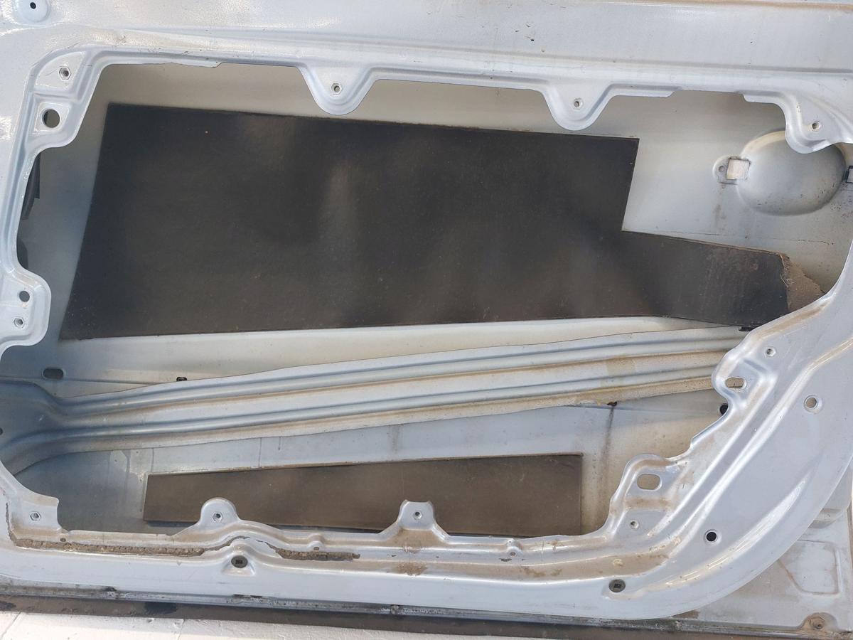 VW Passat 3B Beifahrertür Tür Autotür vorn rechts Rohbau LL5Y Nebioblau Met