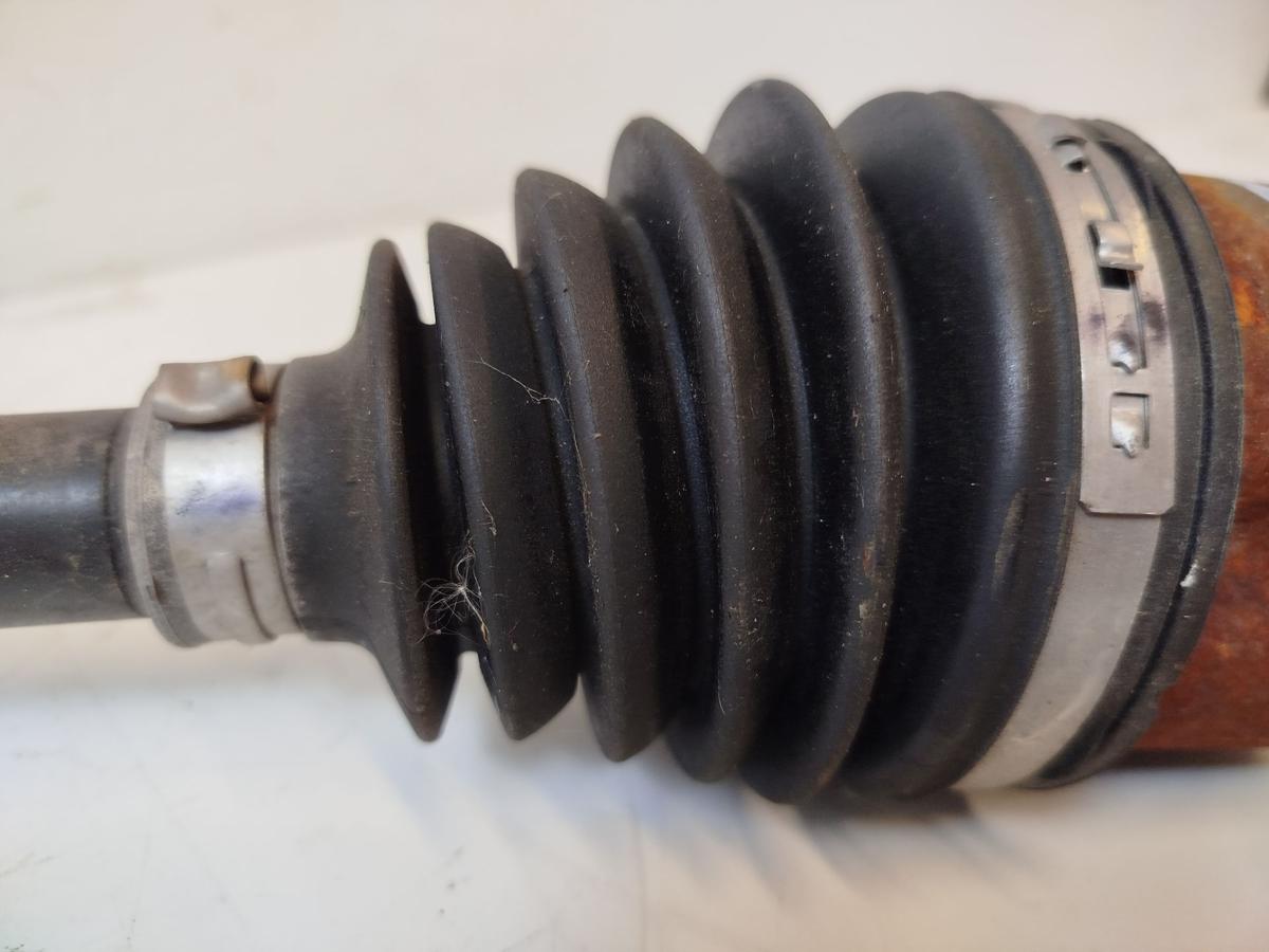 Nissan Micra K14 Antriebswelle vorn links Gelenkwelle vom Schaltgetriebe 5Gang