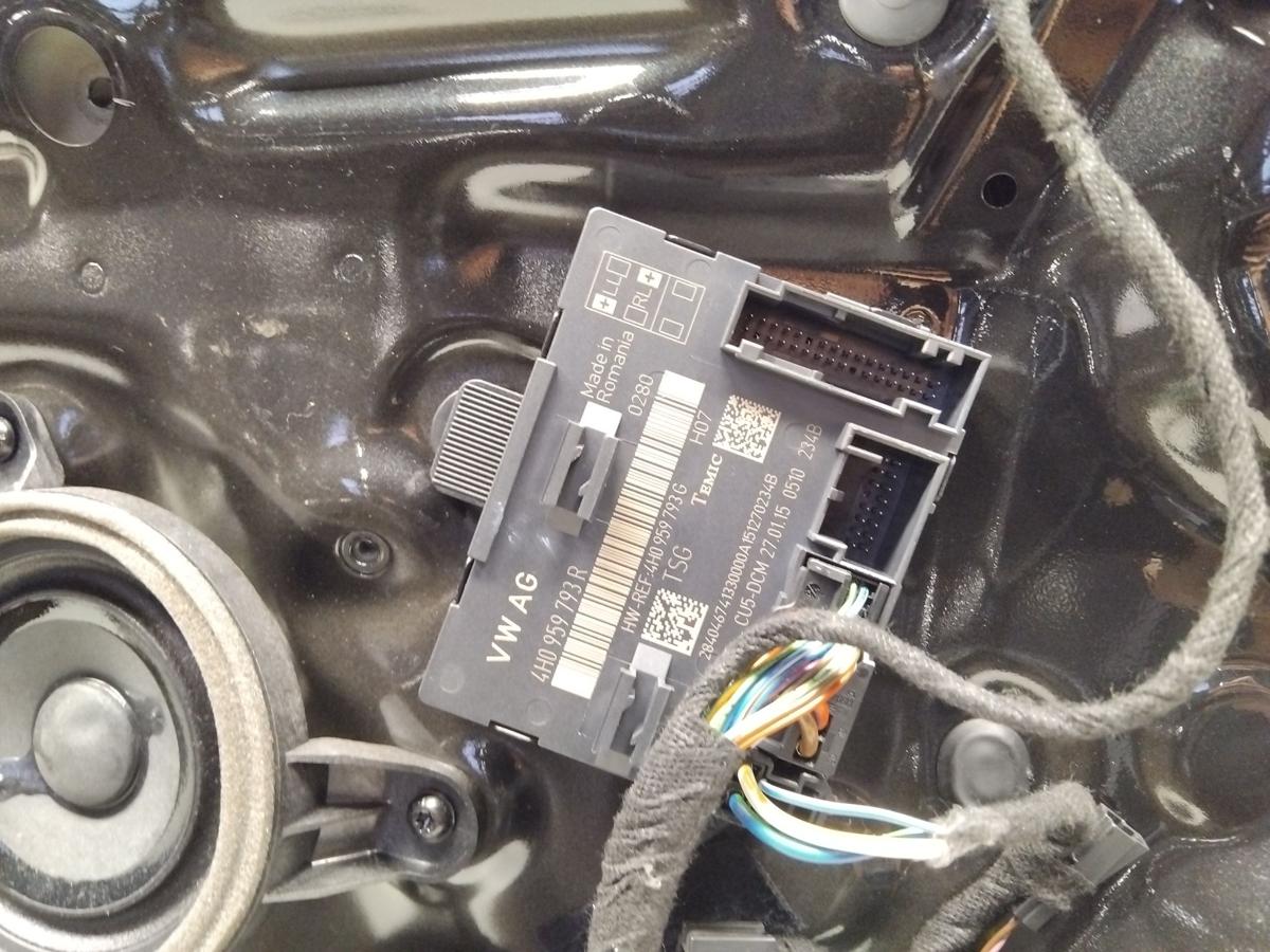 Audi A8 4H D4 T&uuml;r vorn links Fahrert&uuml;r Alu LZ9Y Phantomschwarzmetallic BJ2015