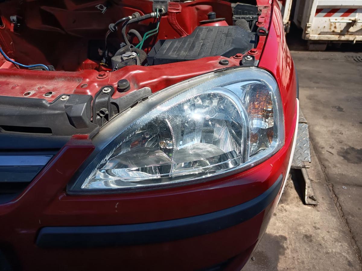 Opel Corsa C orig Scheinwerfer vorn links Fahrerseite Halogen Bj 2004