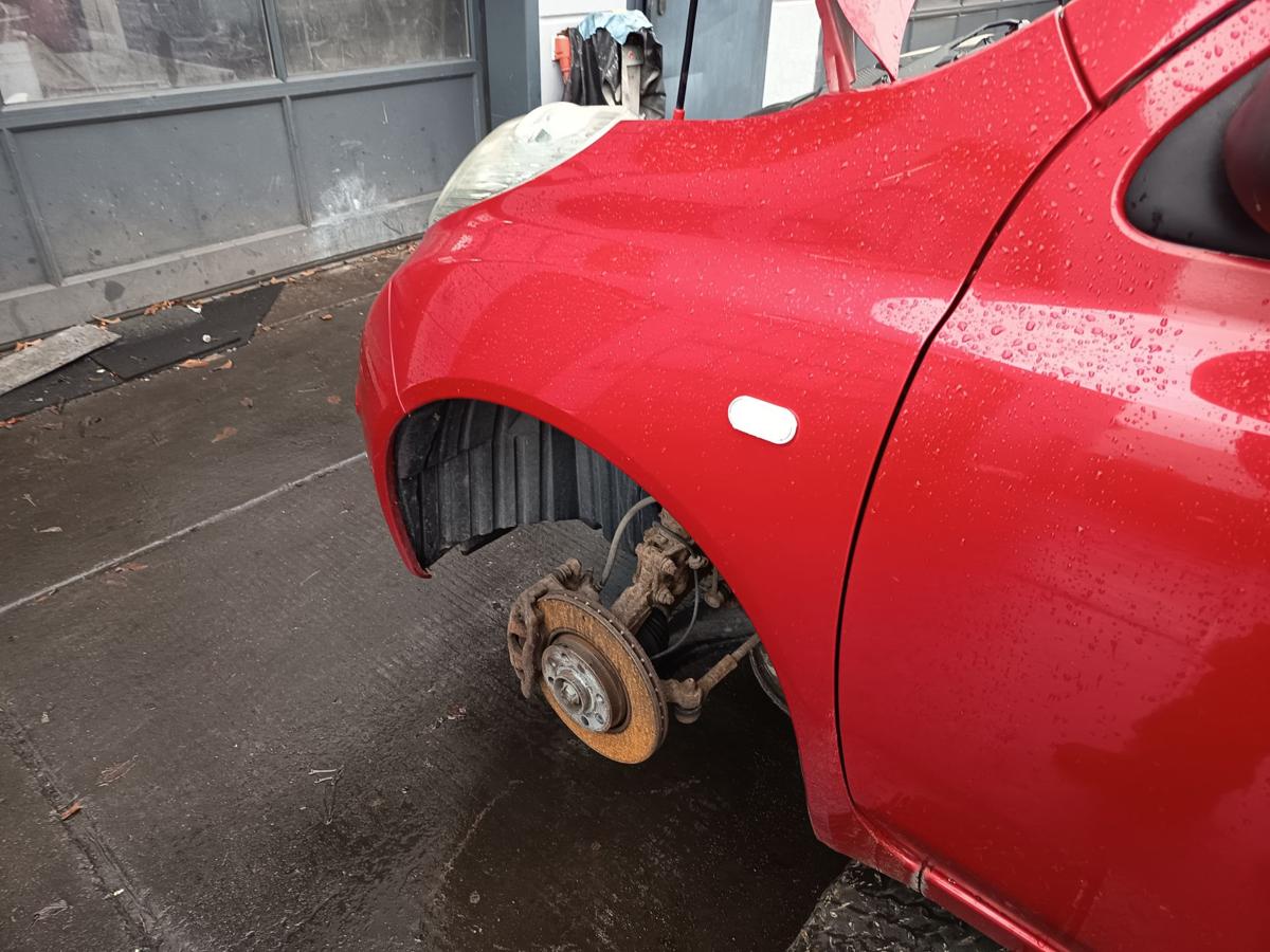 Nissan Micra K12 original Kotfl&uuml;gel links Seitenteil A32 Chilirot Bj 2005