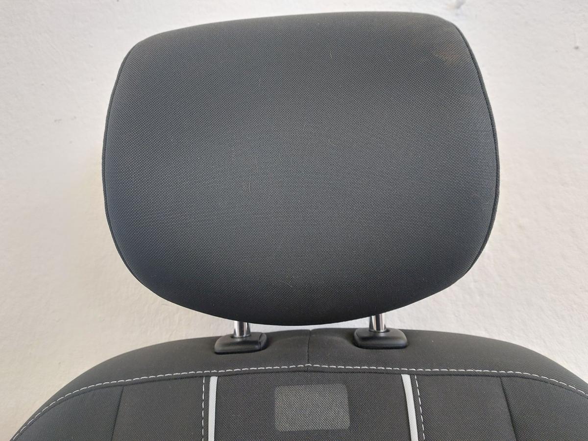 Renault Megane III 3 Sitz vorn rechts Beifahrersitz Stoff Heizung Stoffsitz