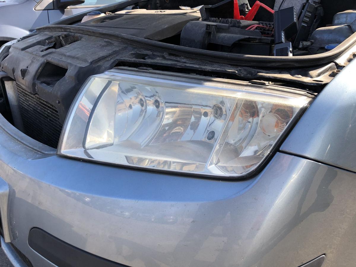 Skoda Fabia 6Y Scheinwerfer vorn links Frontscheinwerfer Lampe Halogen