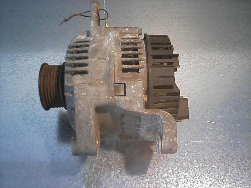 Renault Laguna Bj.94 Generator Lichtmaschine 75A Valeo 7700857075 2541600F