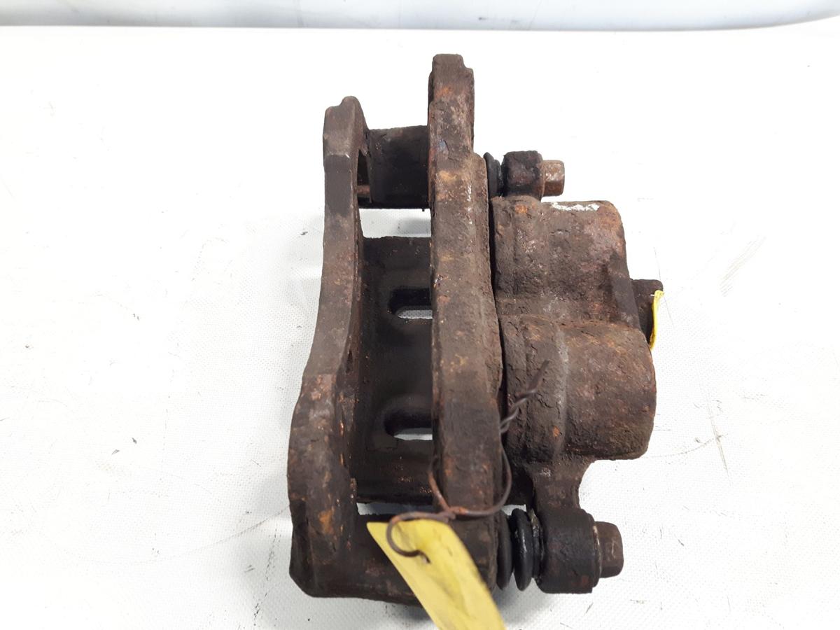 Mitsubishi Galant EA0 Bremssattel links vorn 2,4GDI 110kw 4G64 BJ1999