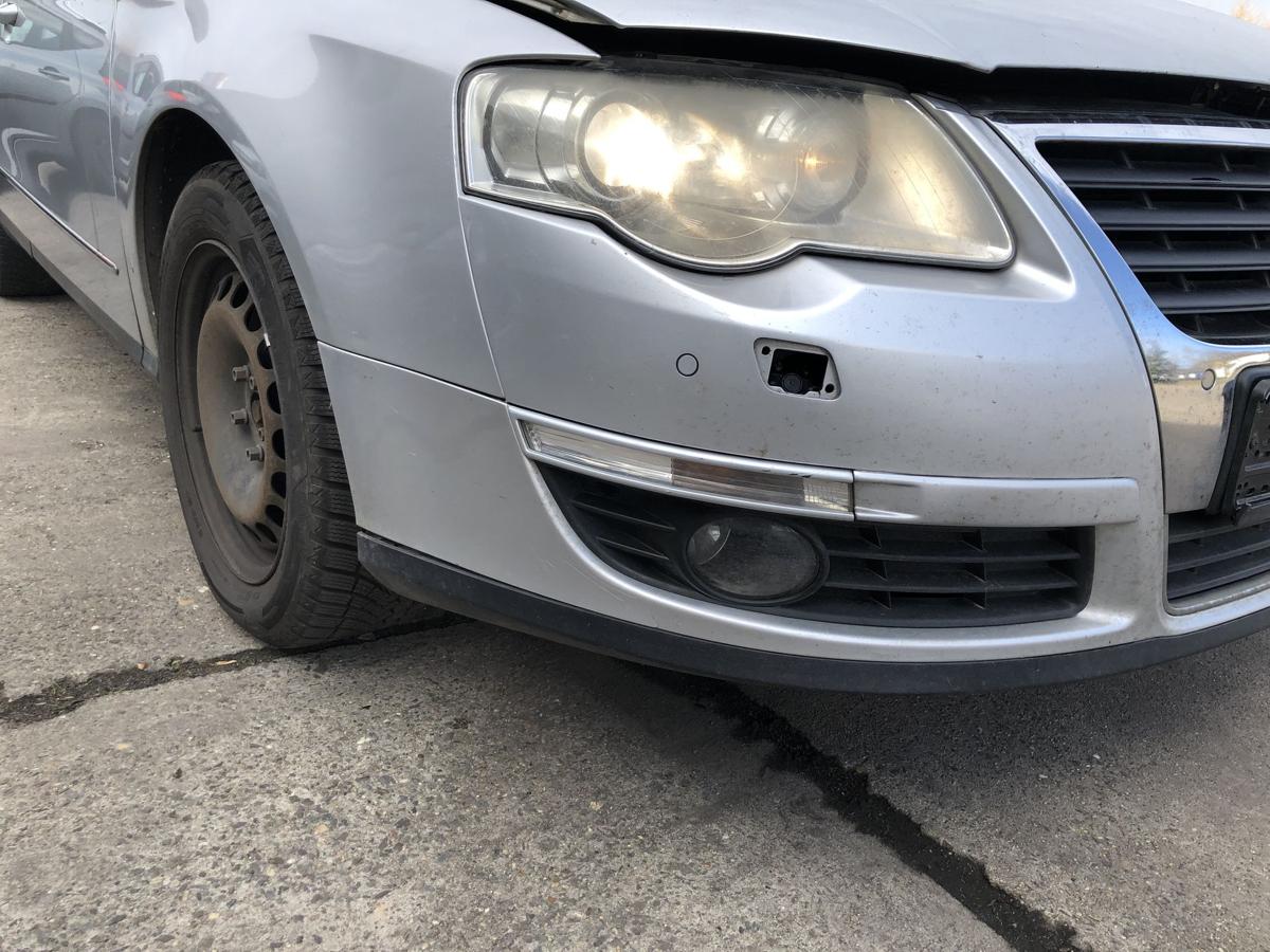 VW Passat 3C B6 Sto&szlig;f&auml;nger vorn Nebel SRA PDC LA7W Reflexsilber Bilder beachten