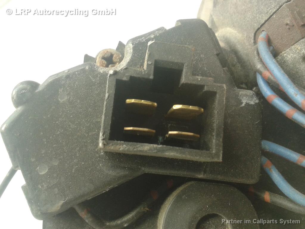 Suzuki Baleno Kombi original Wischermotor vorn 1592000665 BJ1999