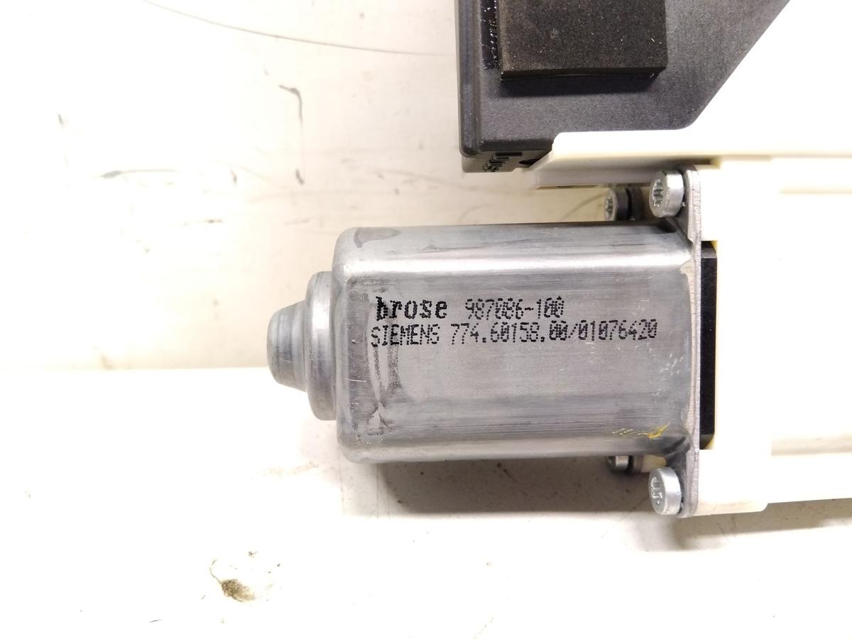 Seat Ibiza III 6L original Fensterhebermotor vorn links 6L2959802 BJ2007