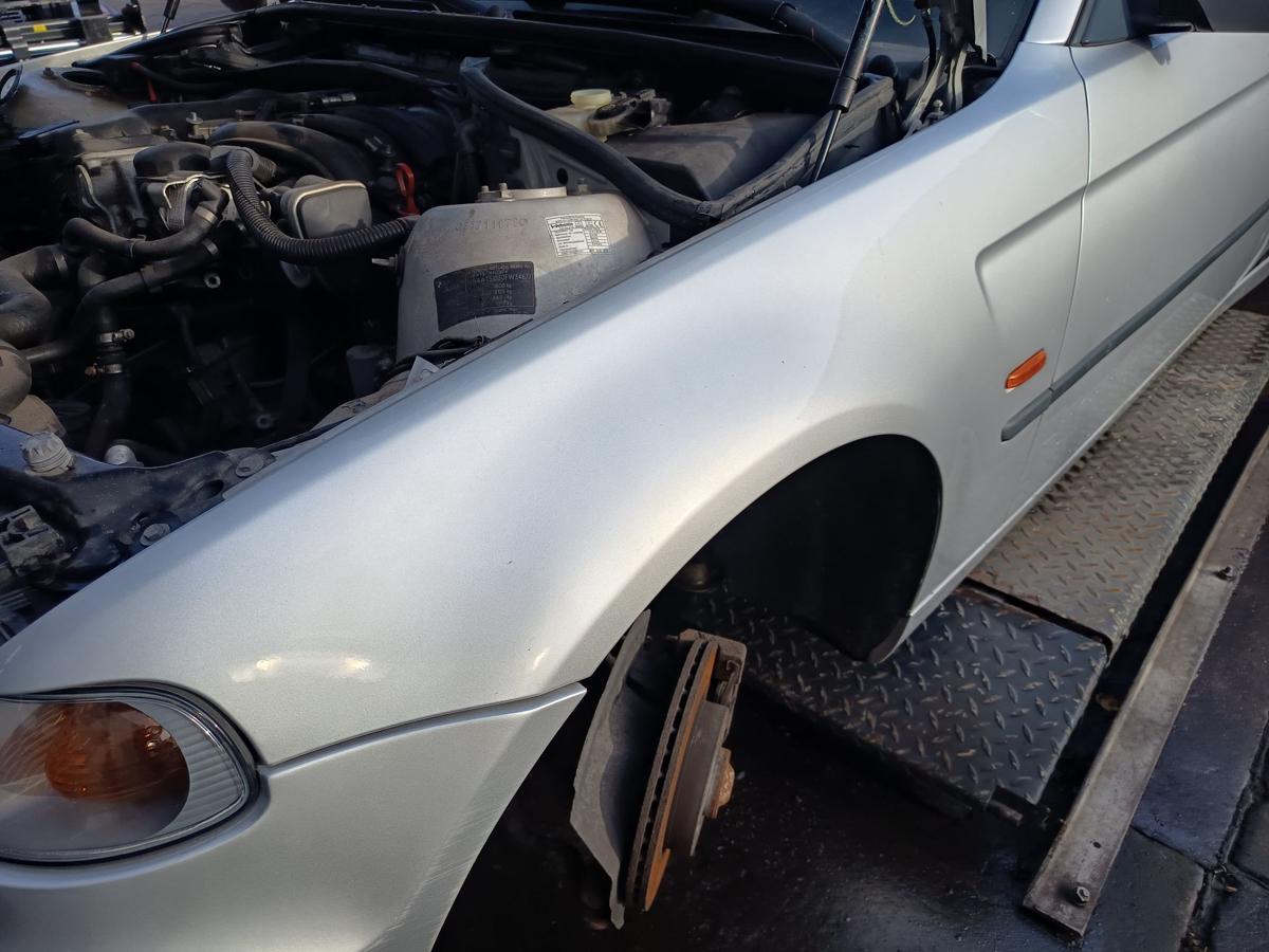 BMW 3er E46 original Kotfl&uuml;gel links Seitenteil 354 Titansilber Bj 2002