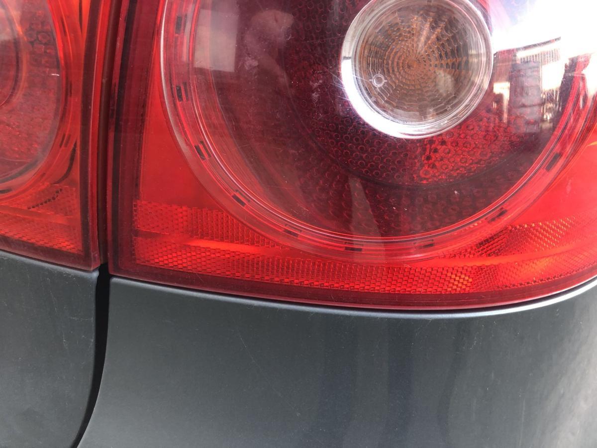 VW Golf 5 V 1K R&uuml;ckleuchte rechts au&szlig;en Ecke R&uuml;cklicht Heckleuchte 3/5 t&uuml;rer