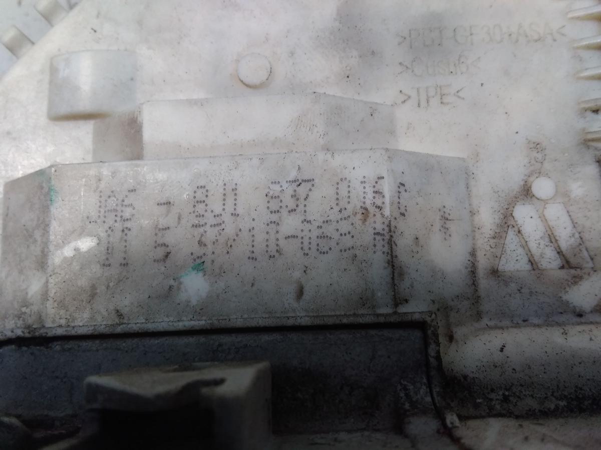 Audi A1 8X orig.T&uuml;rschloss vorn rechts mit Zentralverriegelung 8J1837016C BJ2010