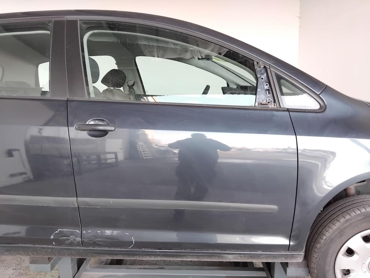 VW Golf Plus 5M Tür vorn rechts Beifahrertür beschädigt BJ2005 LC5F Bluegraphitmetallic
