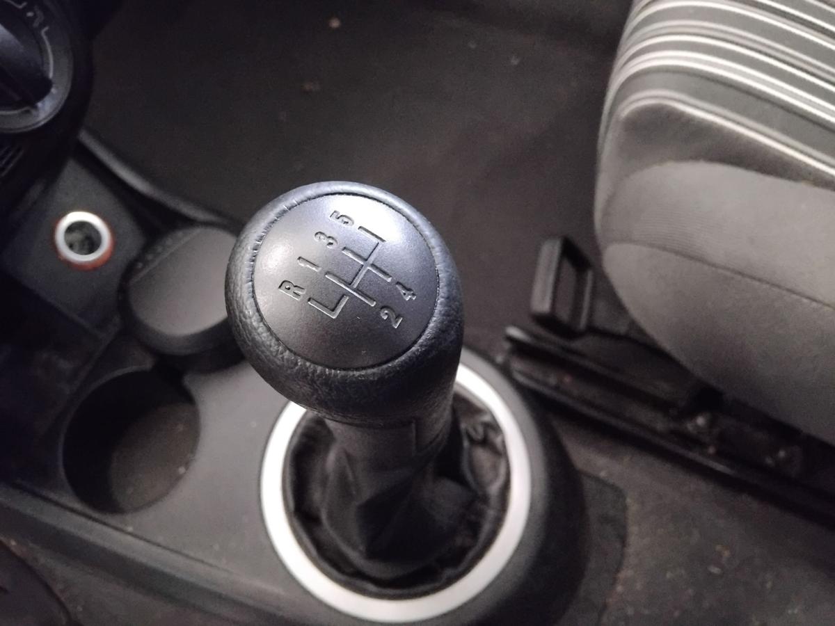 VW Fox 5Z 5-Gang Schaltgetriebe HUY 1.2 40kw BJ2006 56122km