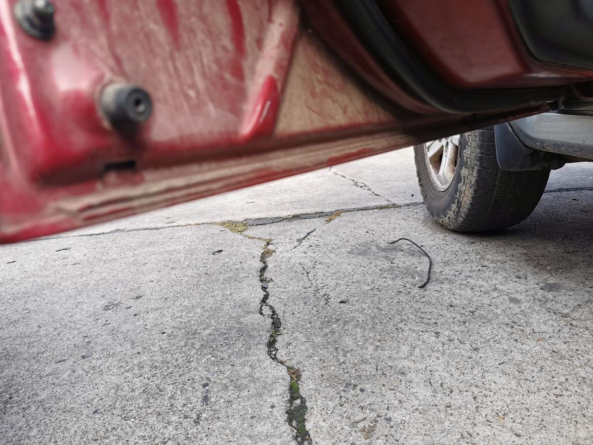 Kia Sorento JC Fahrertür Tür Autotür Rohbautür vor links R9 Ruby Red Met TEXT