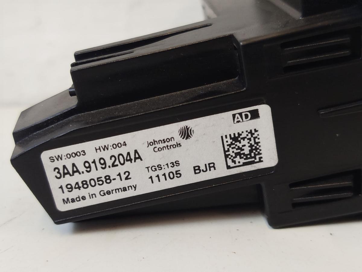 VW Passat 3C B7 Variant Analoguhr Uhr Armaturenbrett mitte OEM