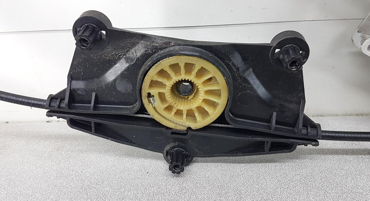 Audi A4 B8 Fensterheber hinten rechts 8K0839462A Bj2014 ohne Motor Hebemechanik