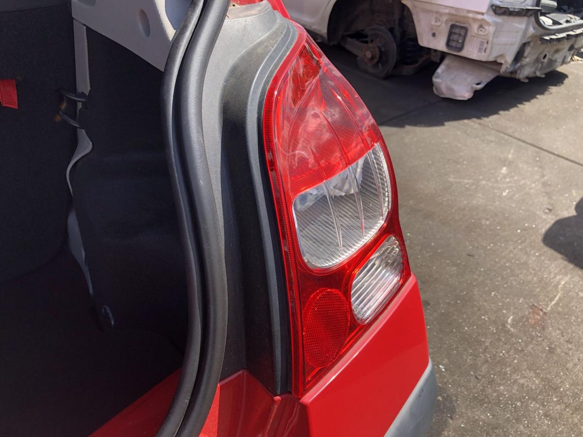 Renault Twingo II original Rückleuchte rechts Heck/Schluss/Licht Bj 2009