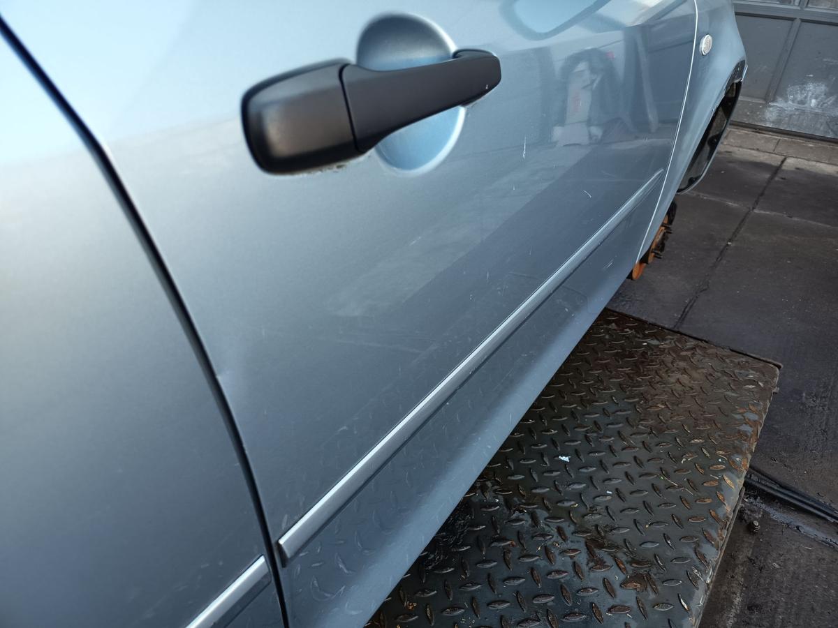 Mazda 2 original T&uuml;r vorn rechts Beifahrer 27P Arktikblau Bj 2004