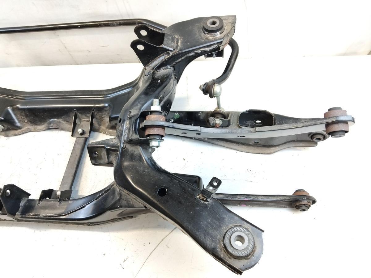 Mitsubishi Eclipse Cross original Hinterachstr&auml;ger mit Lenkern Bj.2024