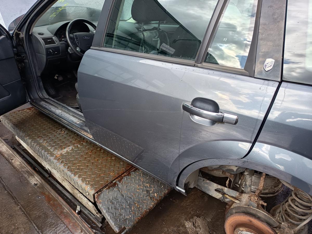 Ford Mondeo III Turnier original T&uuml;r hinten links Fond Graphitgrau Bj 2005