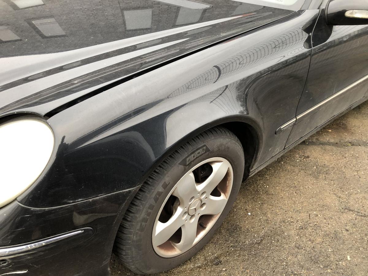 Mercedes W211 S211 E Klasse Kotfl&uuml;gel vorne links Fender Radabdeckung schwarz