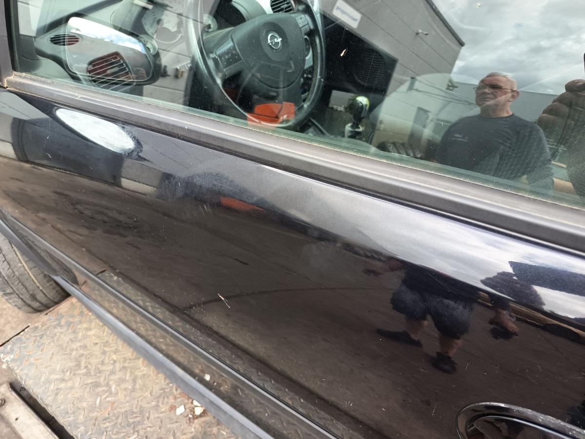 Opel Corsa C 3t&uuml;rig original T&uuml;r links Fahrer Z20R Saphirschwarz Bj 2003