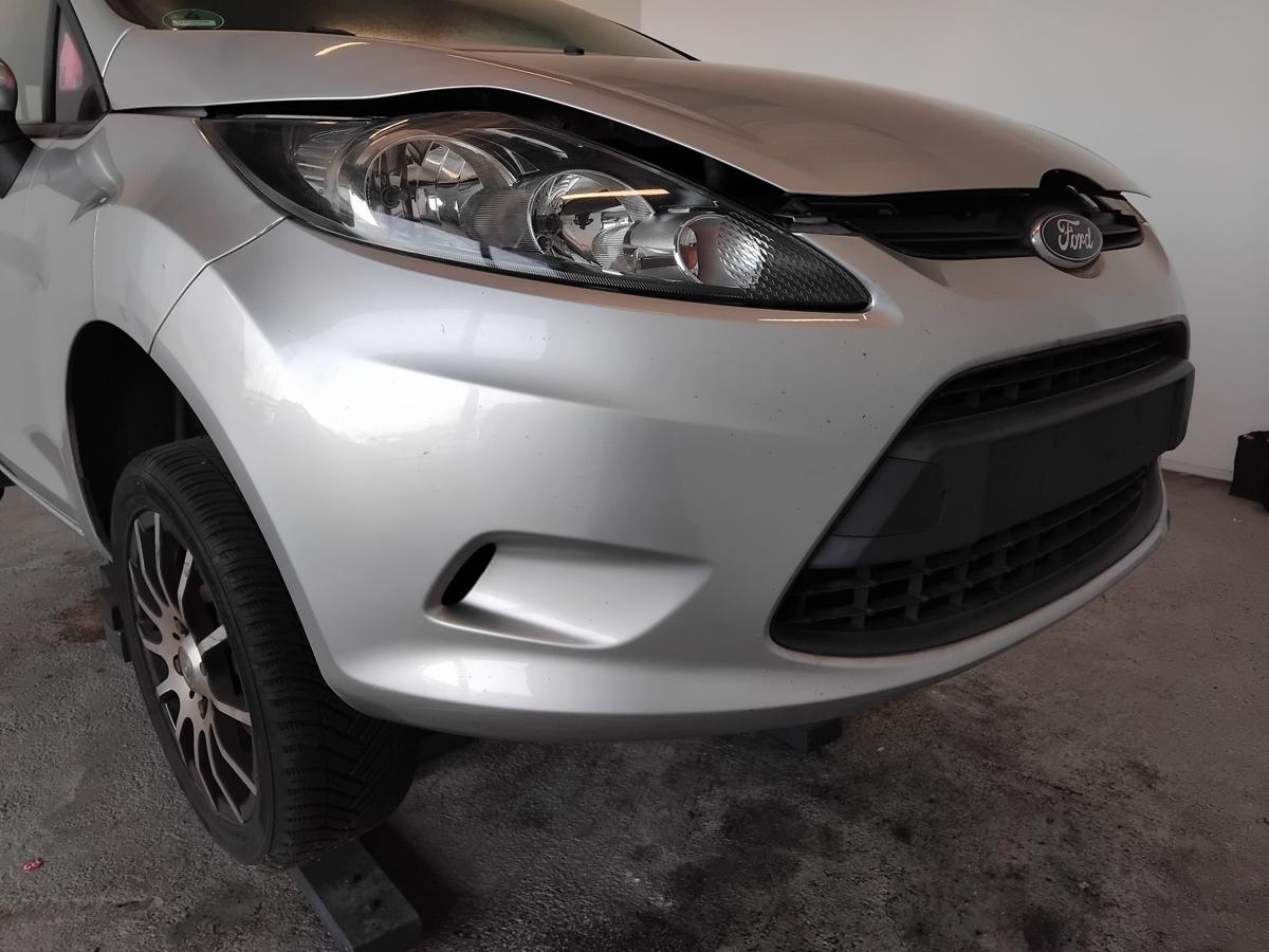 Ford Fiesta JA8 original Stossf&auml;nger Sto&szlig;stange vorn Polarsilbermetallic BJ2009