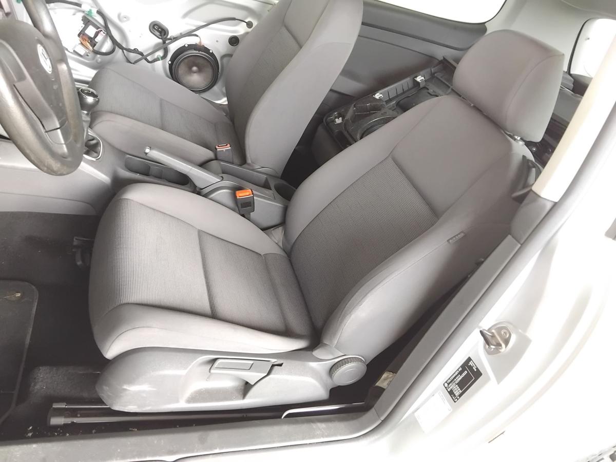 VW Golf 5 1K 3 türig Sitz vorn links Fahrersitz Stoff dunkelgrau BJ2008