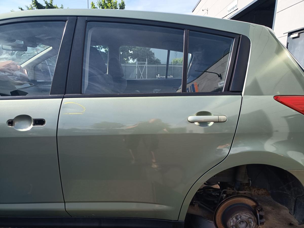 Nissan Tiida C11 orig Tür hinten links Fahrerseite J40 Green Bj 2008