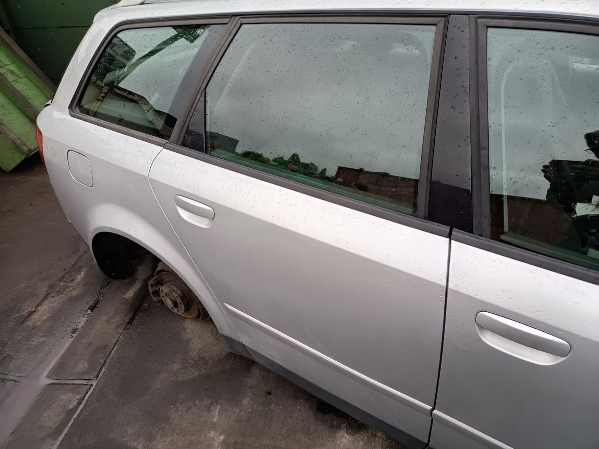Audi A4 B6 Kombi original T&uuml;r hinten rechts LY7W Lichtsilber Metallic Bj 2002