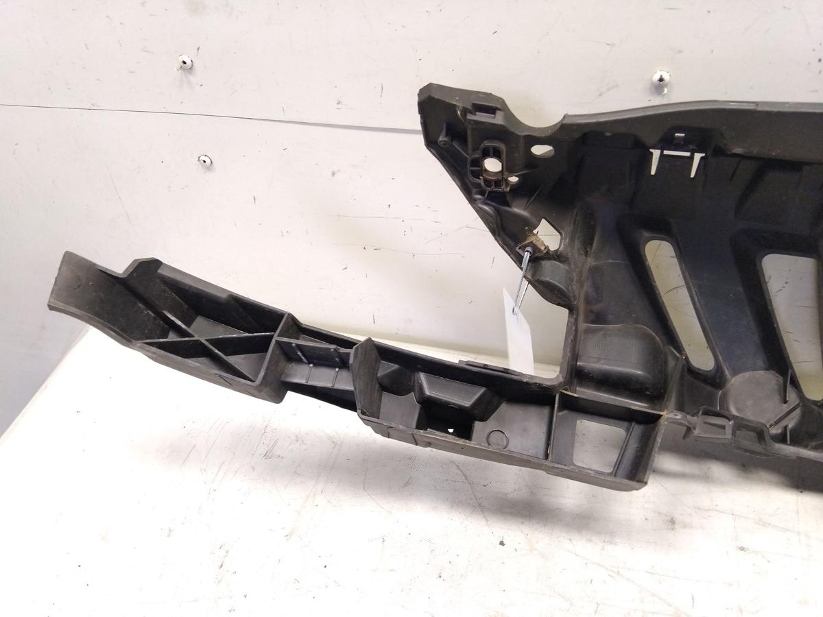Peugeot 308 SW original Plastiktr&auml;ger Verst&auml;rkung Sto&szlig;f&auml;nger vorn oben Bj.2009