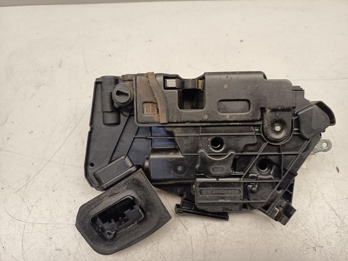 Seat Leon ST 5F Baujahr 2015 original T&uuml;rschloss vorne rechts