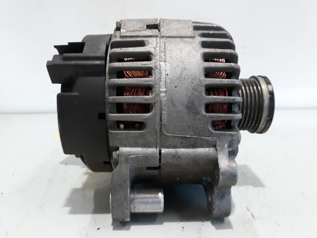 Skoda Superb 3T original Lichtmaschine Generator 03C903023C 2542697C BJ2012