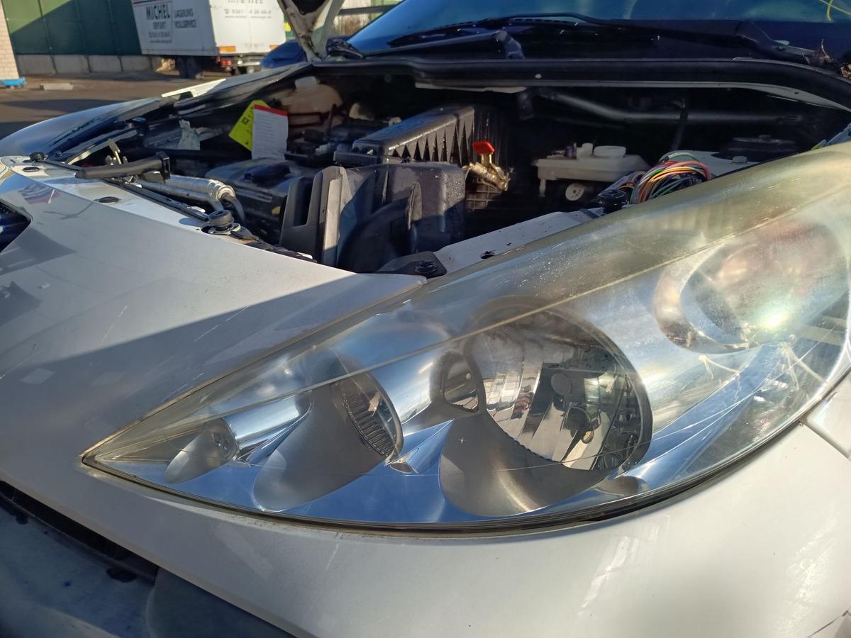 Peugeot 206+ original Scheinwerfer links Halogen/Haupt/Licht/Front Bj 2012